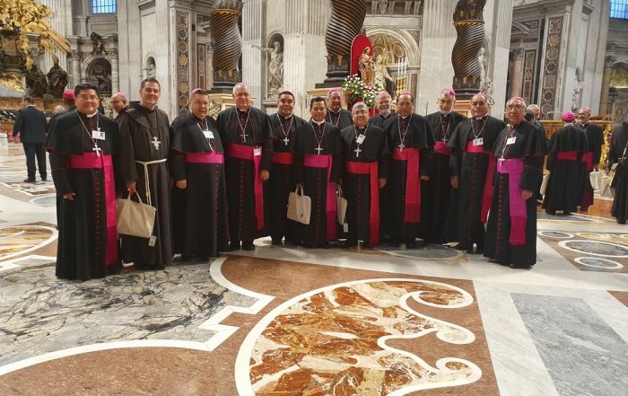 20191009 Obispos Bolivia resize