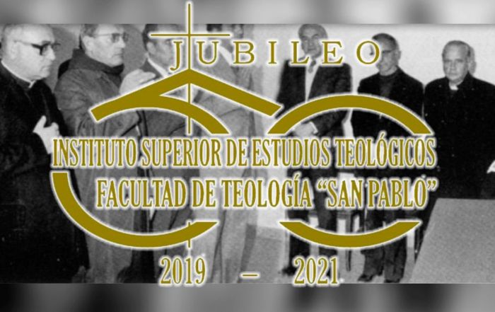 50 anos facultad de teologia