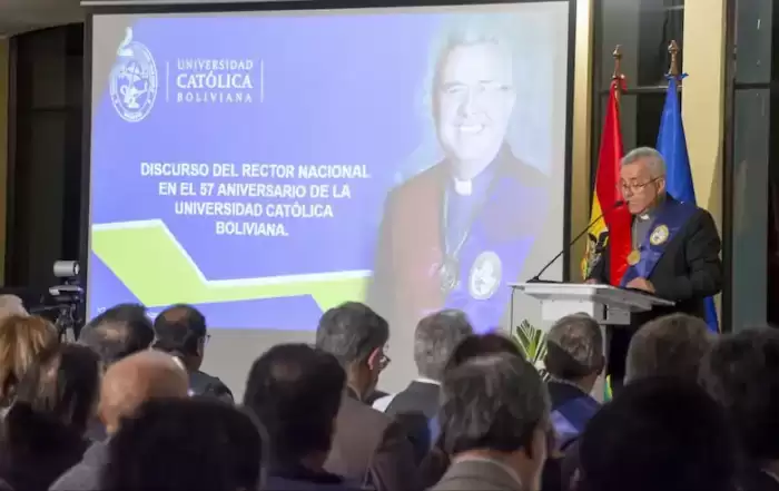 Solemne Eucaristia y Acto Academico por los 57 anos