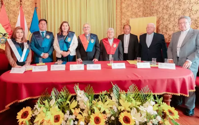 autoridades sucre inauguracion