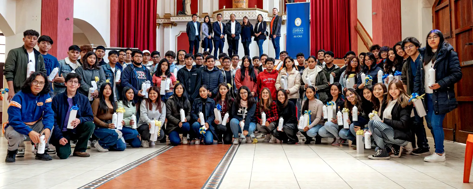 Carrera de Medicina en Sucre inicia curso preuniversitario con 100 estudiantes 10 medicina sucre 100 estudiantes ucb