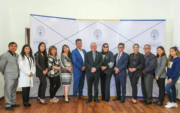 Visita de autoridades nacionales de la U.C.B. a Sede La Plata resize
