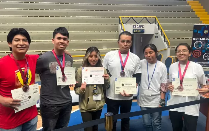 infomatrix ucb ganadores primer premio 4