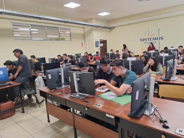 primer lugar Pre Nacional de Programacion 2024 ucb cochabamba ingenieria de sistemas 4