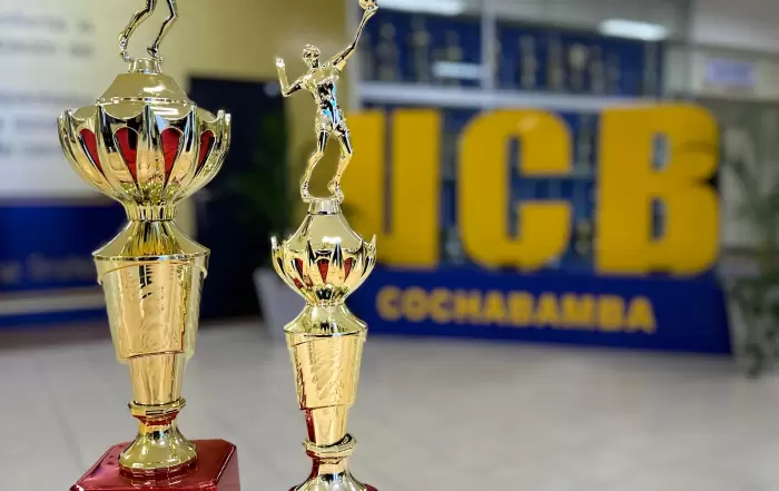 voleibol damas y varones ucb campeones