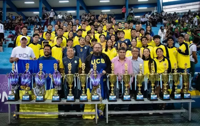 VI juegos cap manfred reyes villa ucb cochabamba 12 resize