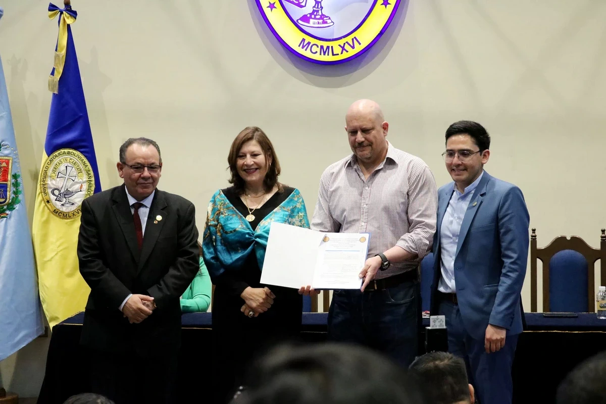 acreditacion administracion de empresas ucb sede cochabamba resize