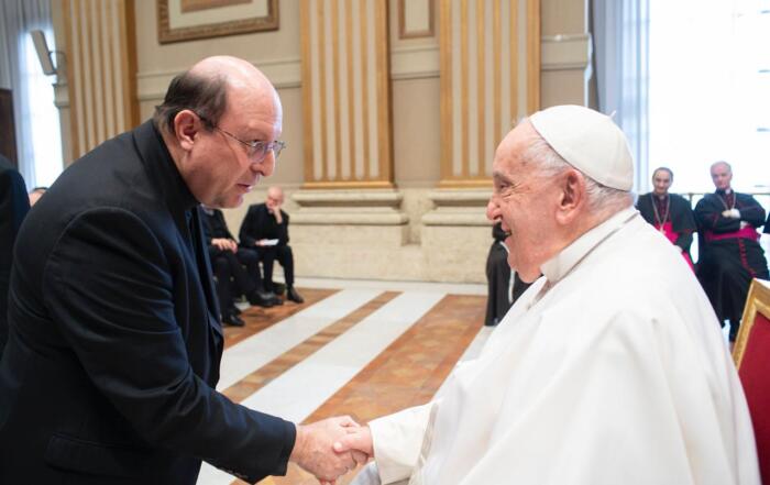 padre manuel y papa francisco