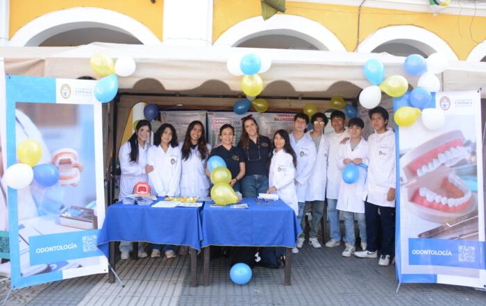 primera feria de la salud cochabamba 2025 ucb odontologia 13