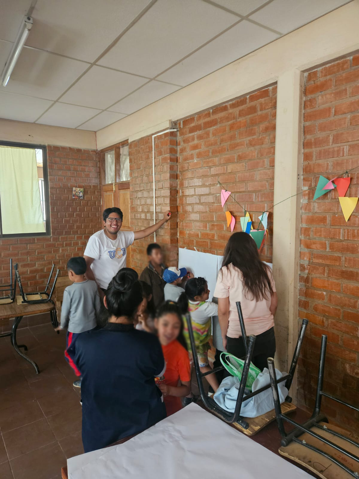 Campaña Solidaria de Ingeniería de Sistemas en apoyo a la Casa de los Niños (8) ucb cochabamba