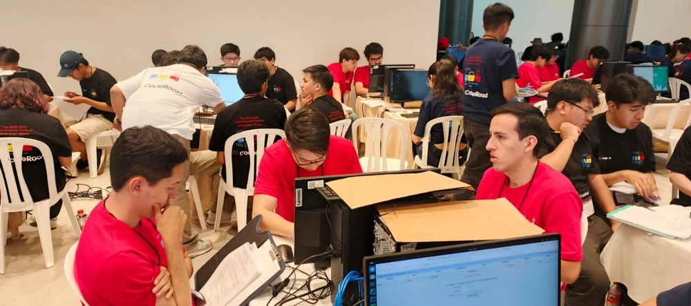 Competencia Latinoamericana ICPC 2025 (4)_resize