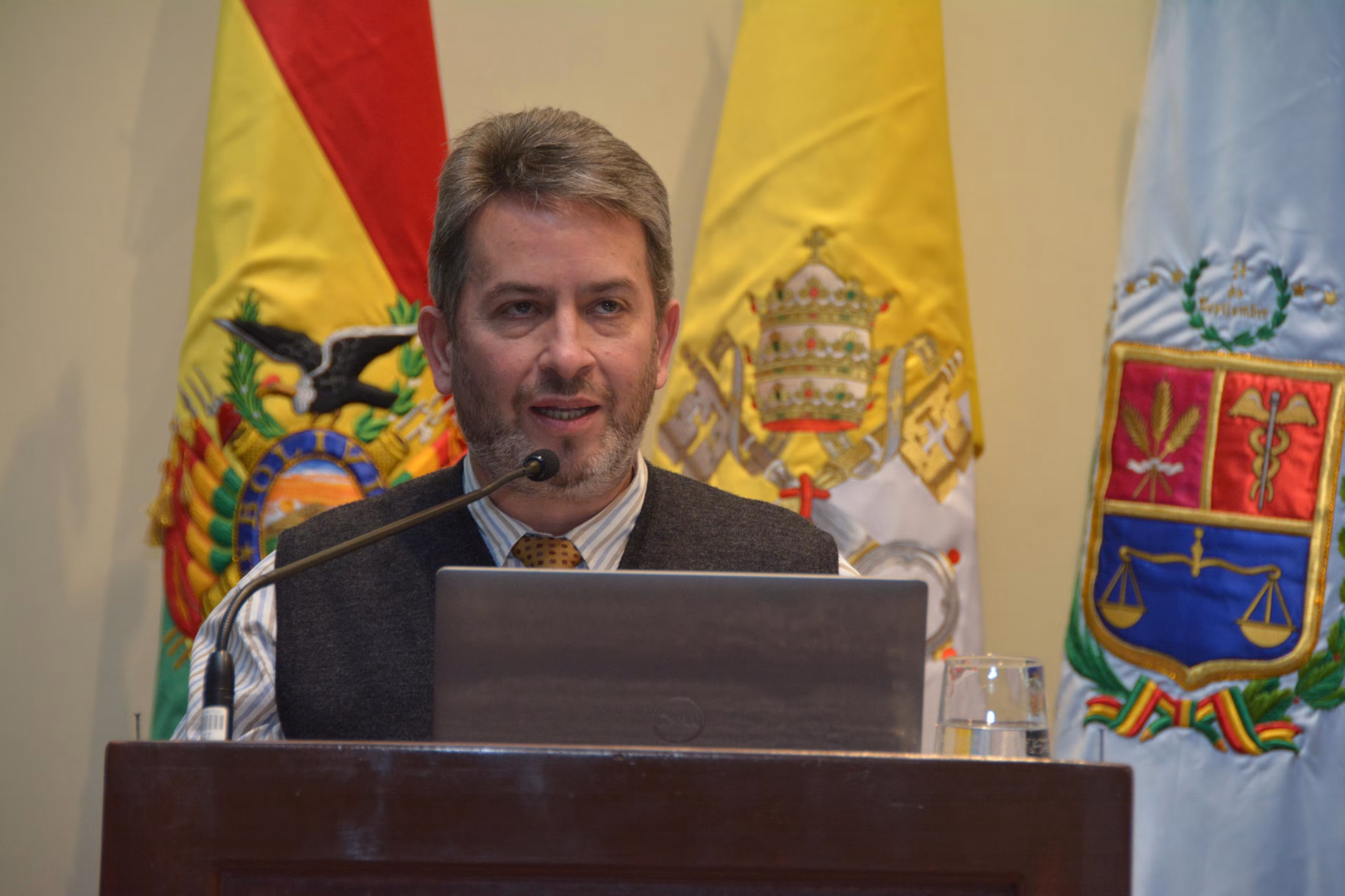 Simposio sobre la Ley del Alivio Tributario (4) Simposio sobre la Ley del Alivio Tributario 4 scaled
